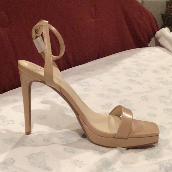 Nine West Shoes | Nine West Zadie Nude Platform Sandal Size 9 | Color: Tan | Size: 9 | Jasalon's Closet